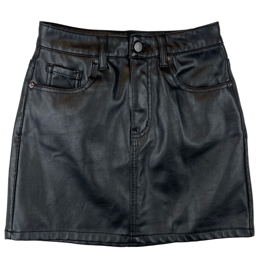 Tinseltown Women Black Faux Leather Mini Skirt Size 1 High Rise 5-Pocket Skirt